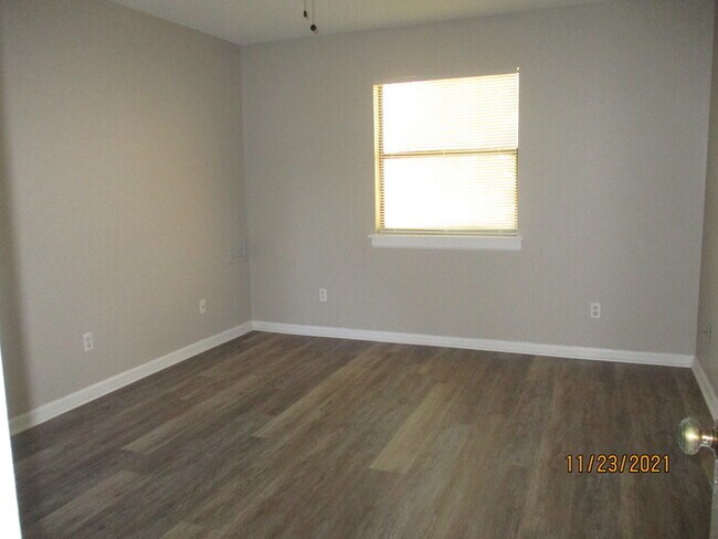 Building Photo - 208 Misenheimer Dr NW