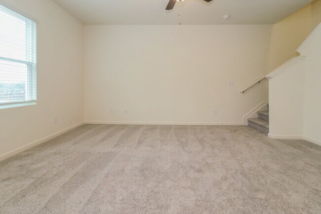 Foto del edificio - 445 Knightsbridge Ln