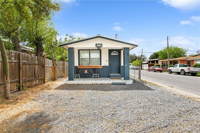 Foto del edificio - 600 E Bell Ave