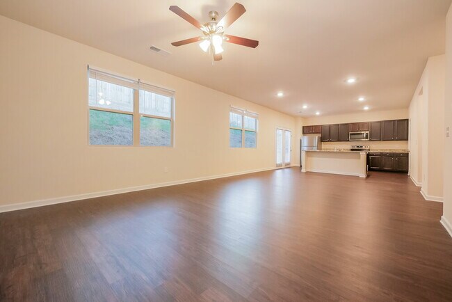 Building Photo - 504 Overo Dr