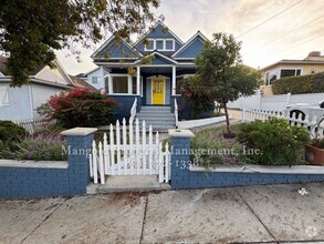 Building Photo - 759 W Franklin St