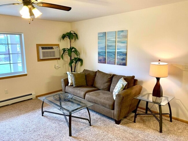 Building Photo - River Trail Estates - Half Off Security De...