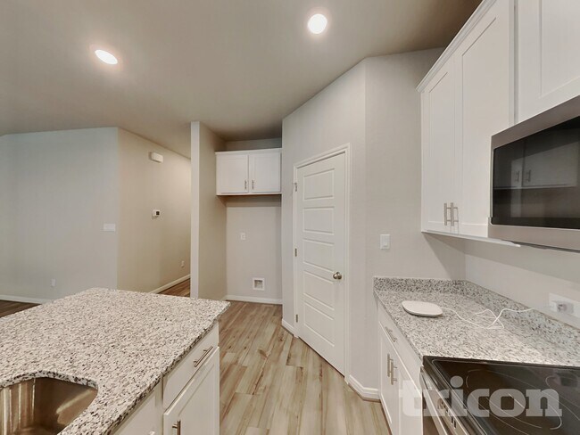 Foto del edificio - 5723 Jayden Pass