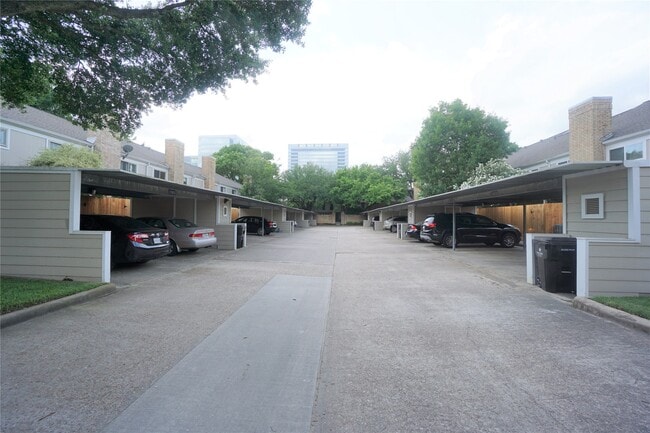 Building Photo - 1551 W Sam Houston Pkwy S