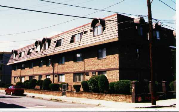 Foto del edificio - 84 Grant St