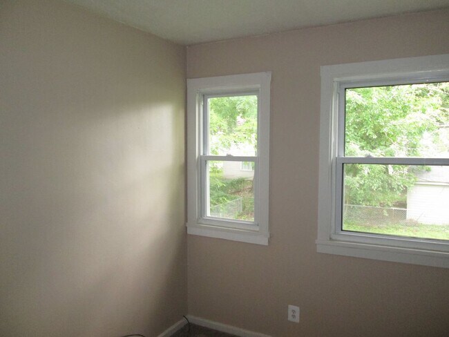 Building Photo - 33389 Belding