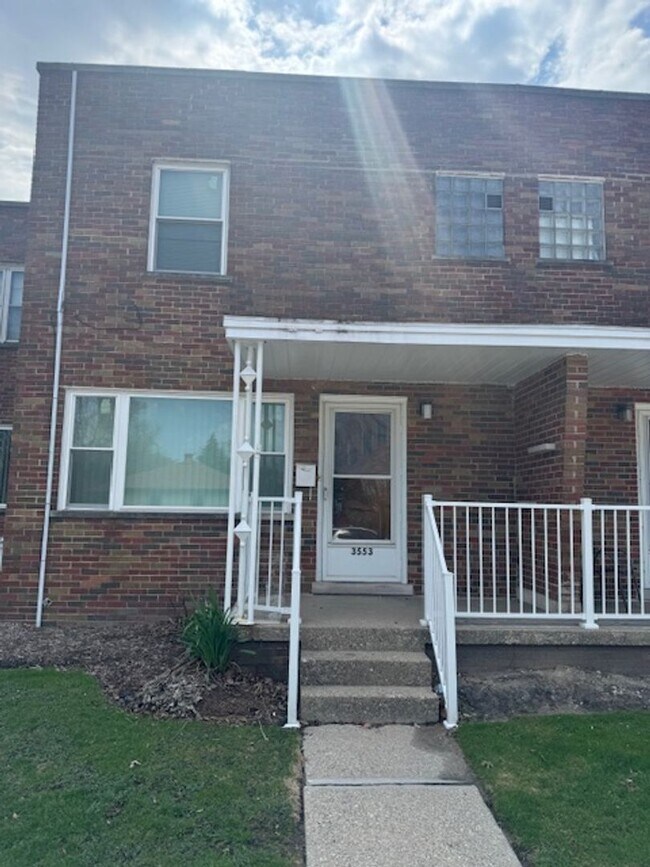 Building Photo - 18006 Wentworth Ave