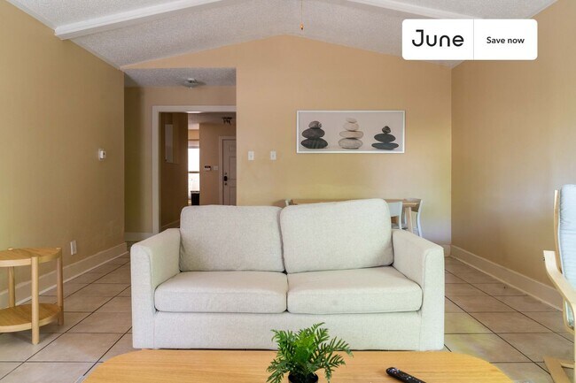 Foto del edificio - 9104 Quail Creek Dr