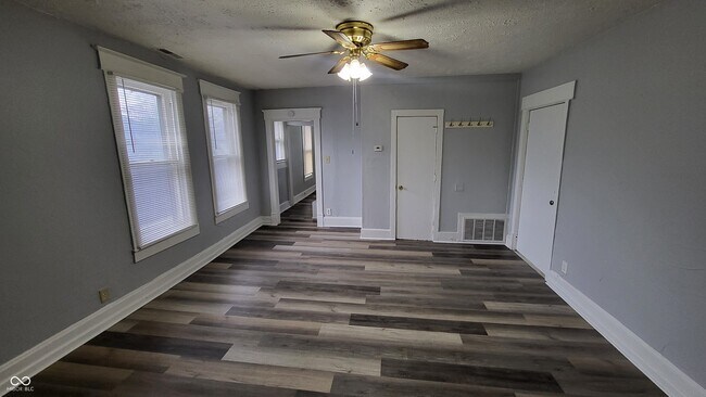 Building Photo - 3617 Brookside Pkwy S Dr