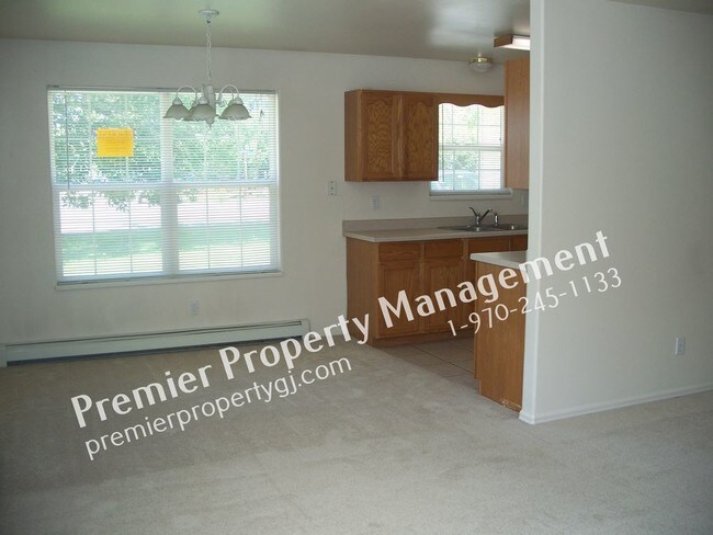 Building Photo - 432 Smallwood A