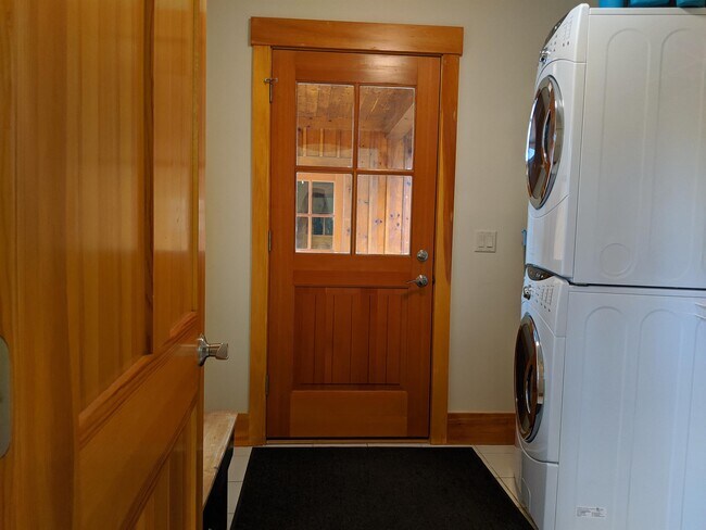 Foto del edificio - 14 Yachtsmans Ridge