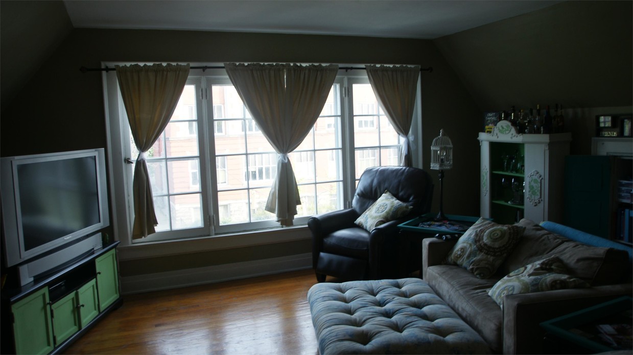Primary Photo - 703 W Delavan Ave
