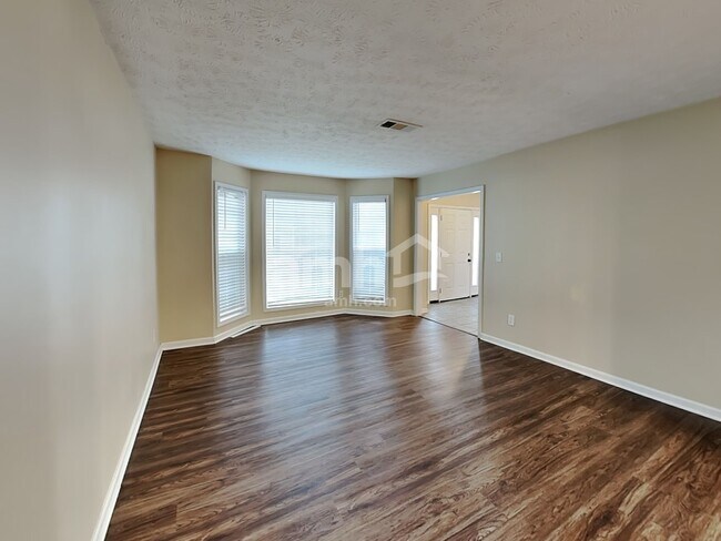 Building Photo - 5093 Eagles Nest Court