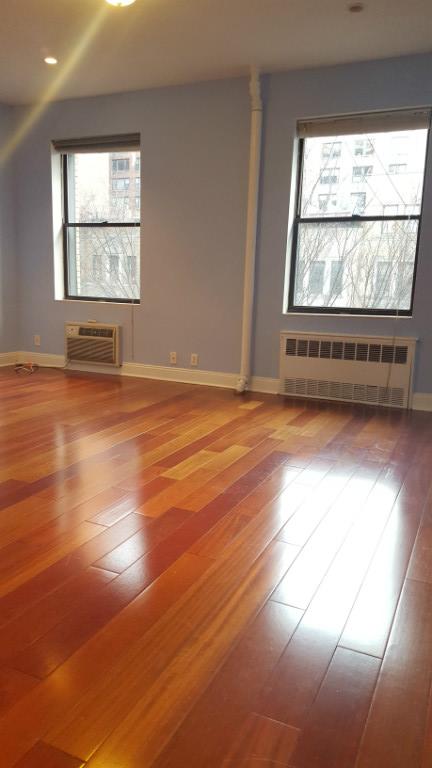 Building Photo - 217 W 79th St
