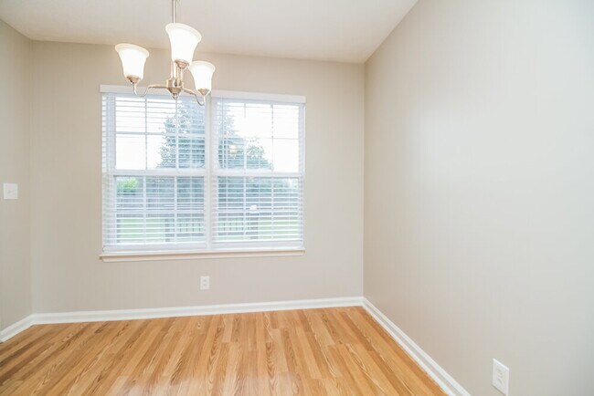 Building Photo - 1269 St Andrews Dr