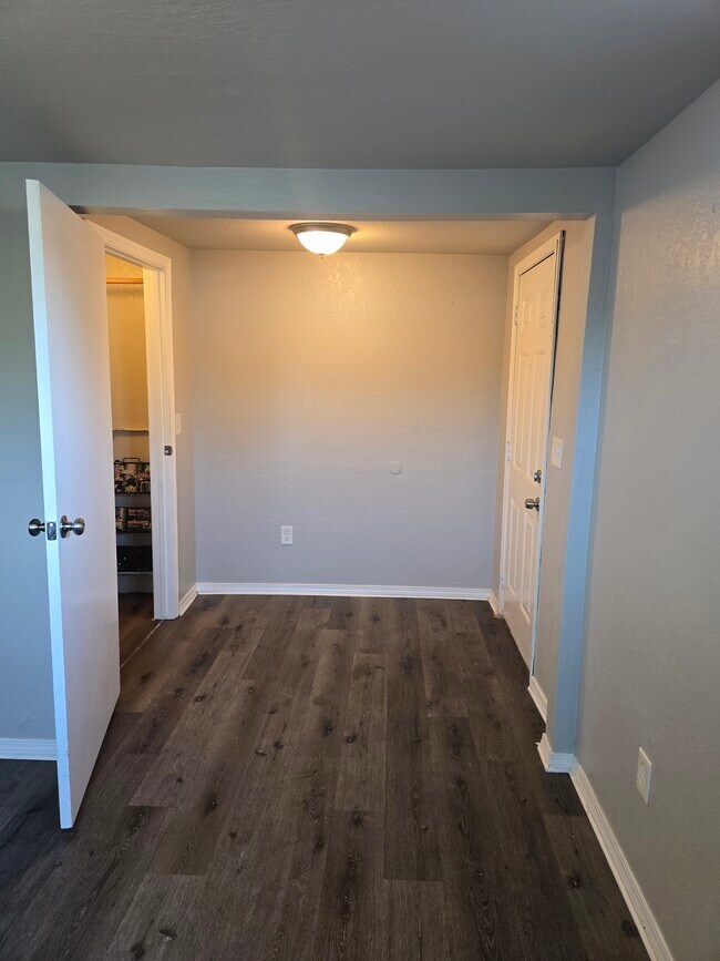 Foto del edificio - 3310 6th Ave