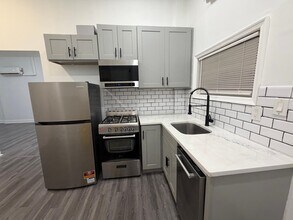 Building Photo - 406 Communipaw Ave