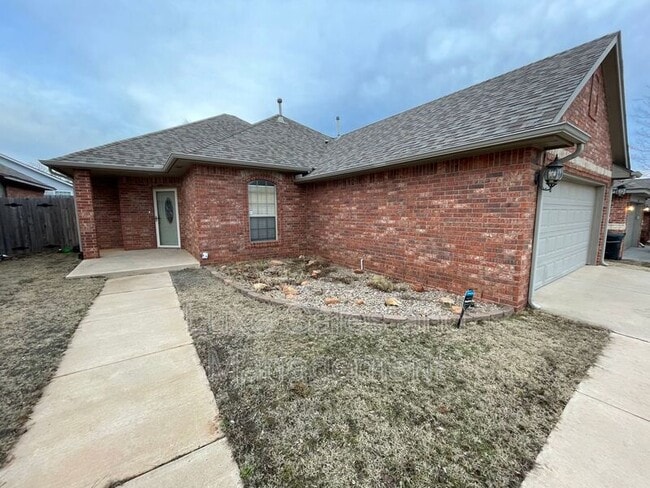 Photo - 809 SW 37th St House