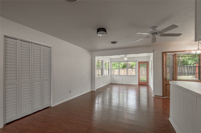 Building Photo - 2328 Ave N 1/2