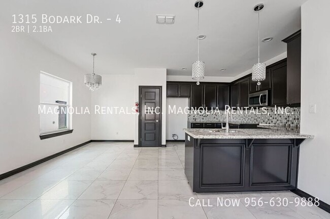 Building Photo - 1315 Bodark Dr