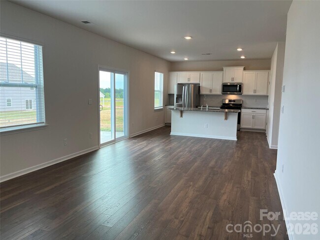 Foto del edificio - 119 Old Home Rd