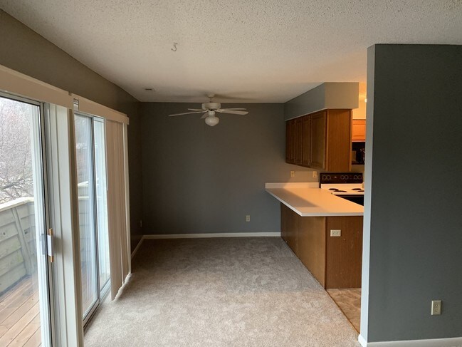 Foto del edificio - 1002 W 24th St