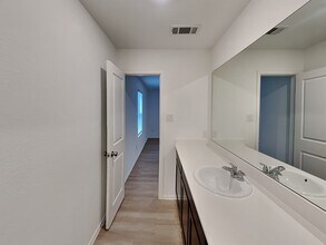 Building Photo - 22287 Stoney Ravine Dr