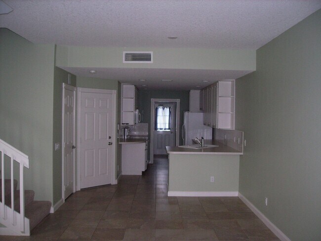 Foto del edificio - 3136 W Community Dr