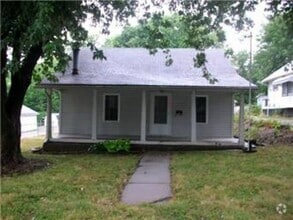 Building Photo - 106 N Huttig Ave