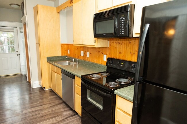 Photo - 8 S Granby St Apartment