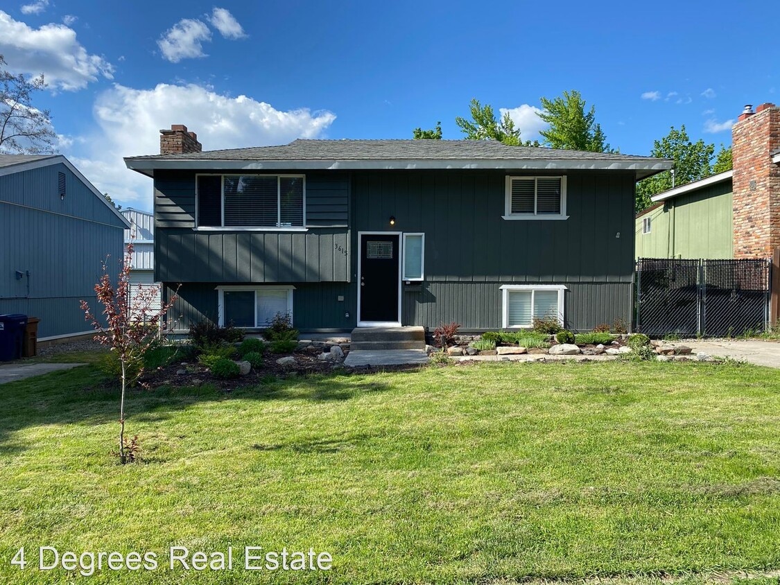 Primary Photo - 4 br, 2 bath House - 3615 E 12th Ave