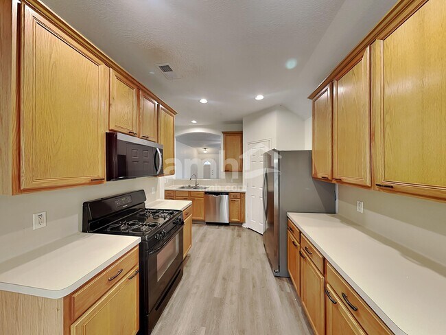 Building Photo - 2338 Colonial Springs Ln