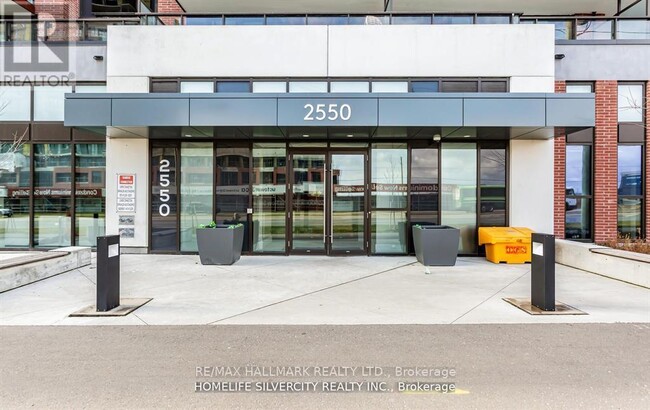 Photo du bâtiment - 2550-2550 Simcoe St N