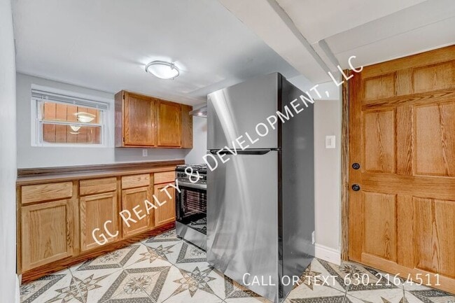 Foto del edificio - 2519 N Hamlin Ave