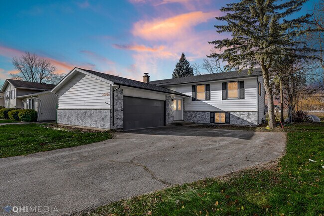 Building Photo - 20584 N Celia Ave