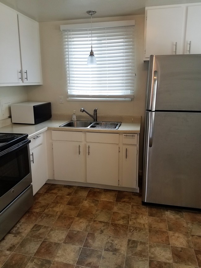 679 Military East - Springhill Apartments