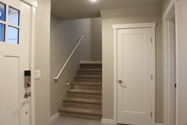 Foto del edificio - 10103 16th Pl SE