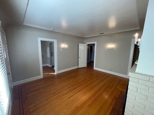 Building Photo - 3949 M St