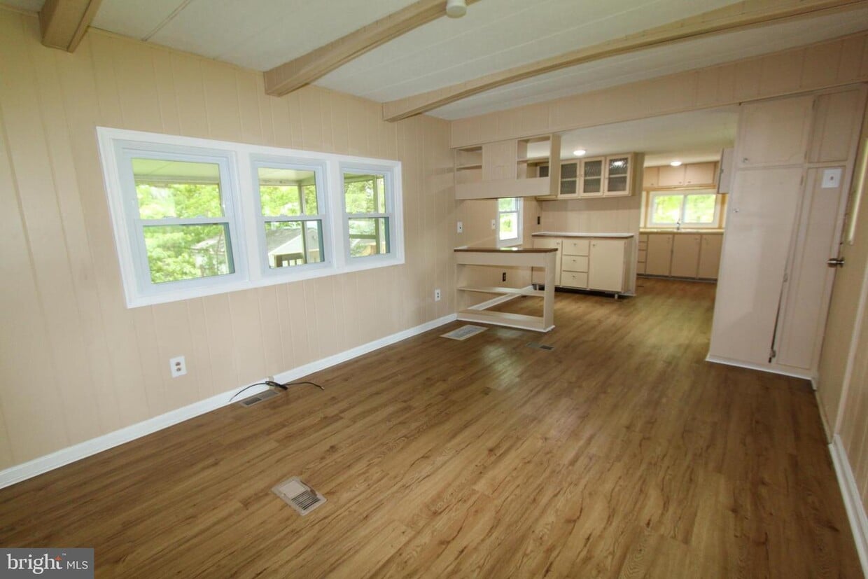 252 Bluff Ln, Harpers Ferry, WV 25425 House Rental in Harpers Ferry