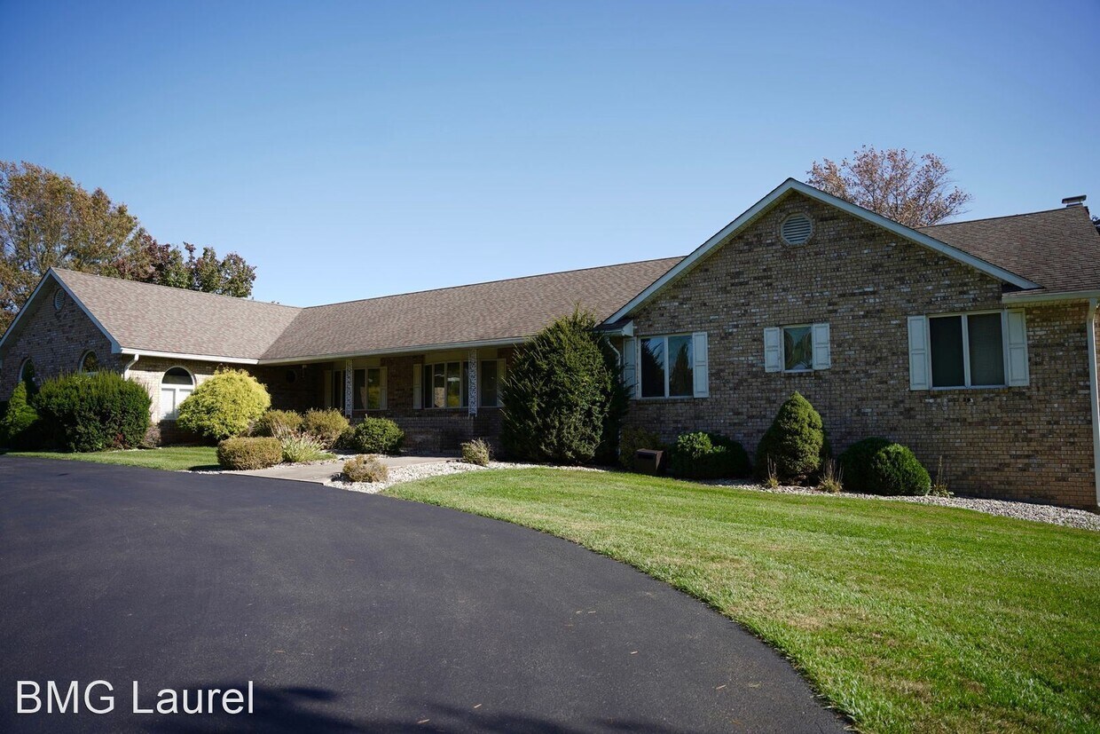 1746 Willow Springs Dr, Sykesville, MD 21784 House Rental in