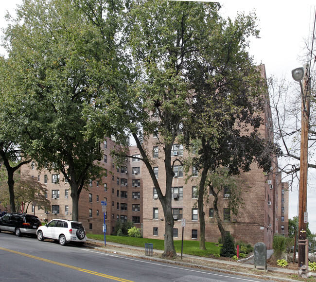 Foto del edificio - Vernon Manor Co-operative Apartments