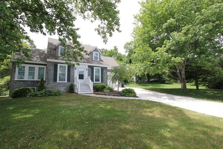 Foto principal - 321 Williston Rd