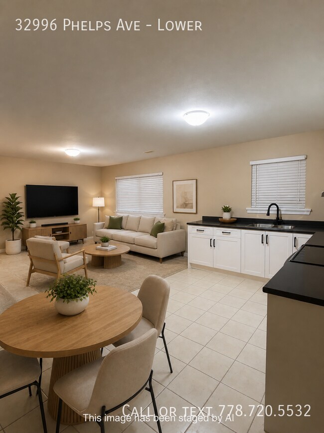 Photo du bâtiment - Bright 2 Bed Ground Level Suite
