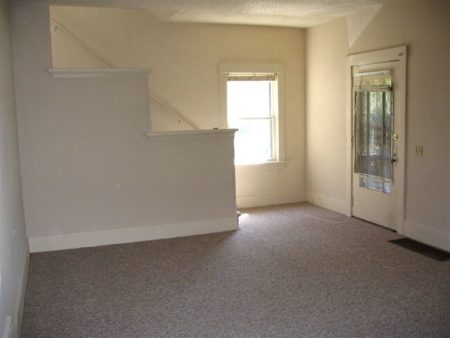 Foto del edificio - 4 br, 1 bath House - 914 Leebarton Ct