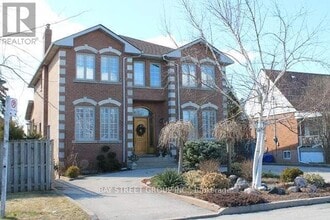 Building Photo - 10 Benalto Rd