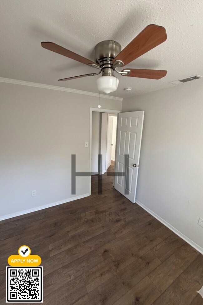 Foto del edificio - 2115 Barron Pl