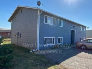 Building Photo - 171 Rosewood Dr
