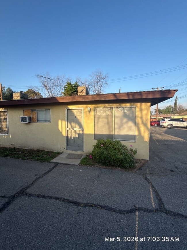 Building Photo - 955 W C St