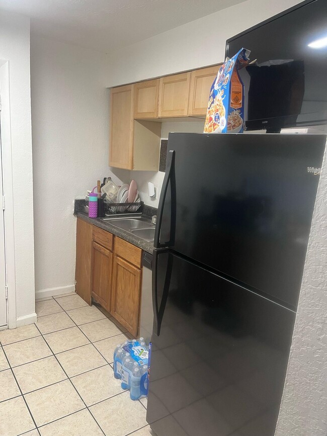 Building Photo - 2020 Continental Ave