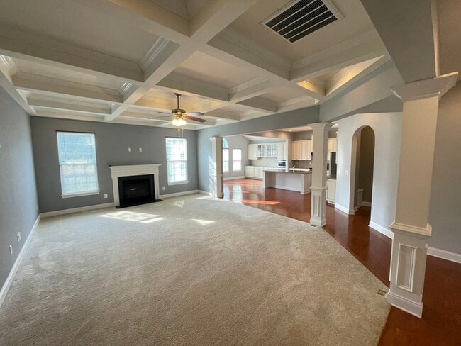 Foto del edificio - Crutcher Station home off Station Camp Blvd!